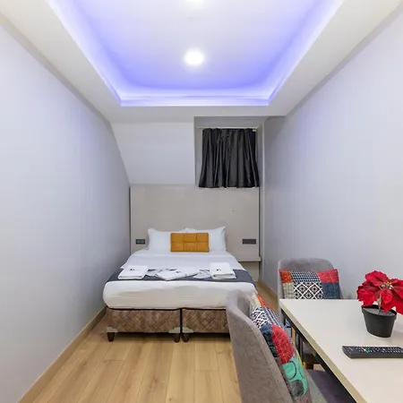 Taksim Trend Aparthotel 3*